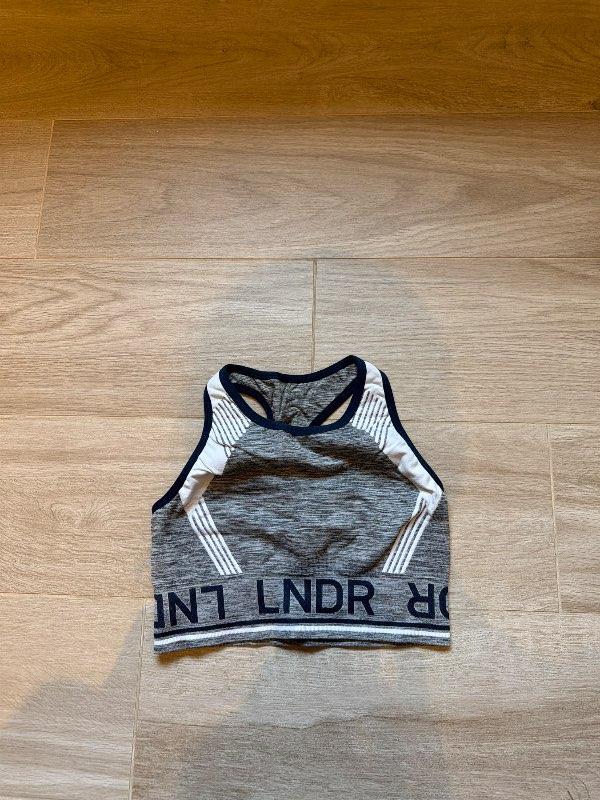 LNDR toppur M/L