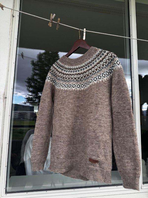 Lopapeysa ljós icewear st.M/L