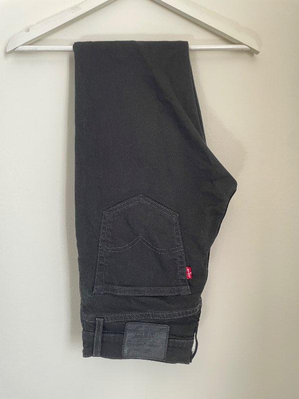 Levi’s 511 gallabuxur svartar