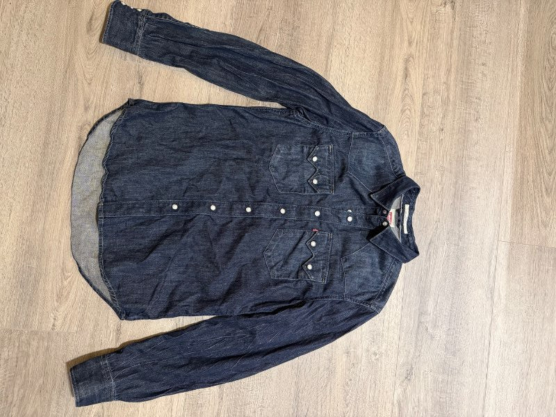 Levis galla skyrta