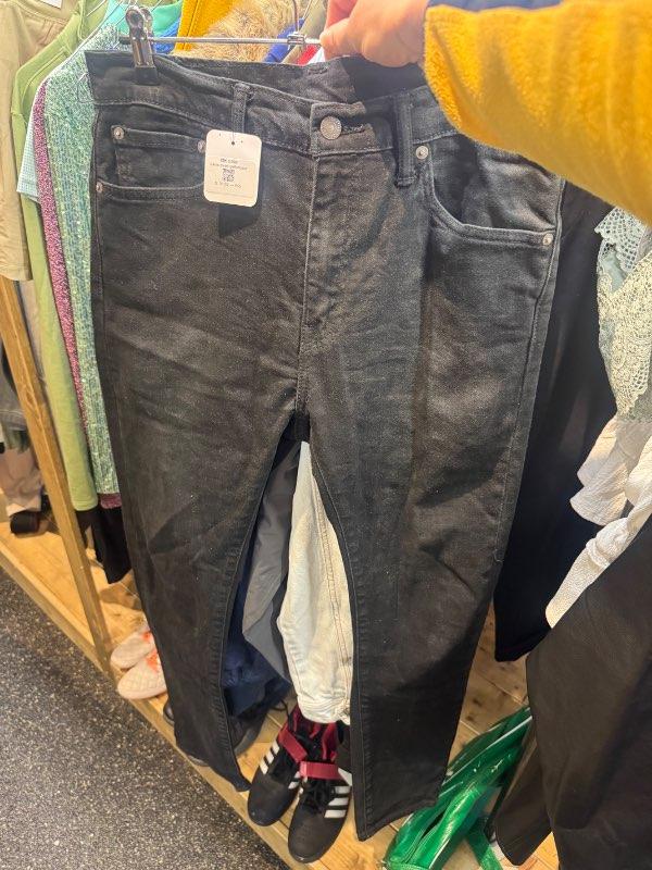 Levis svart gallabuxur