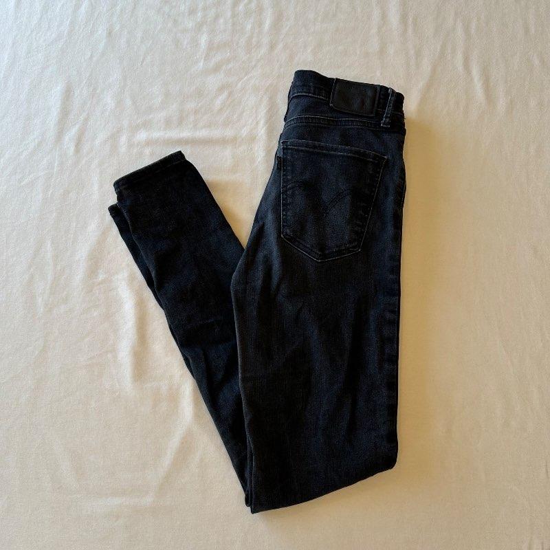 Levis w 28