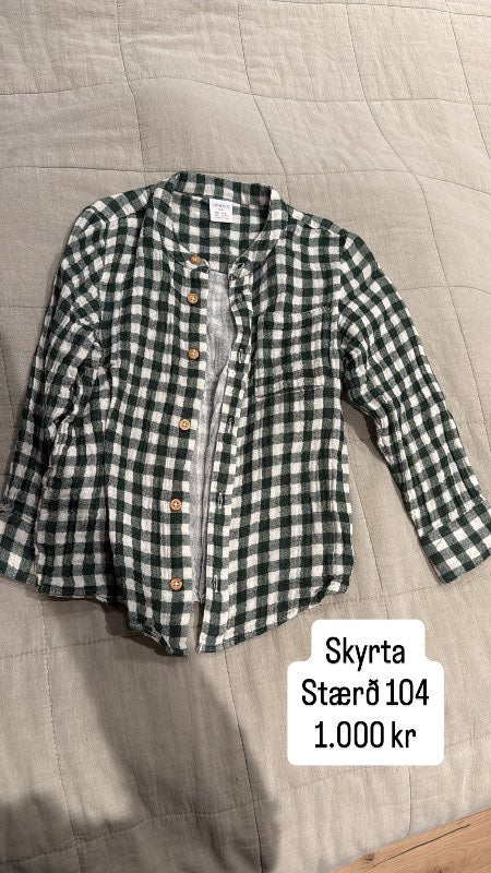 Lindex stærð 104 græn og hvít skyrta