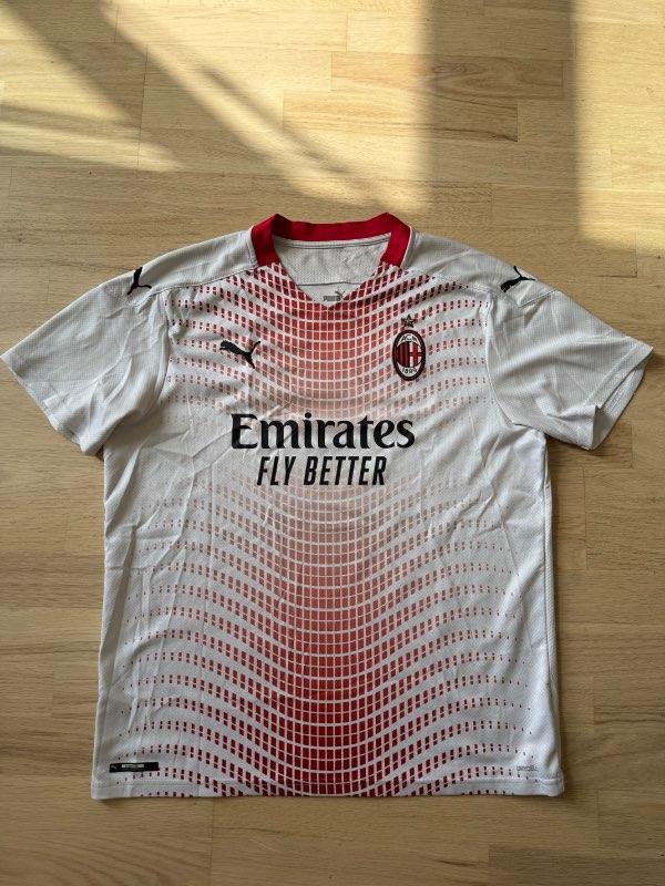 Ljós AC Milan fótboltatreyja
