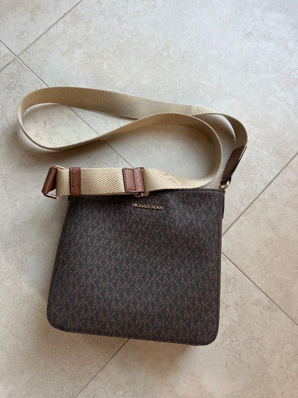 Michel Kors taska