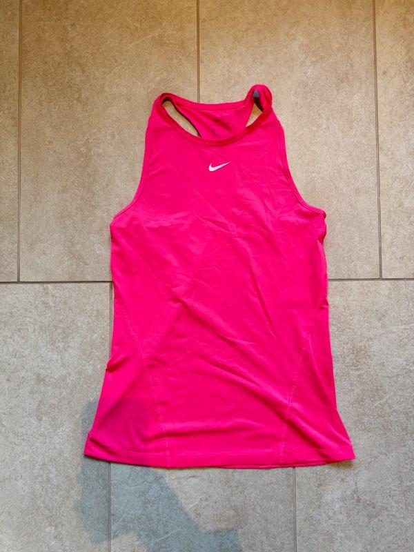 Nike bolur