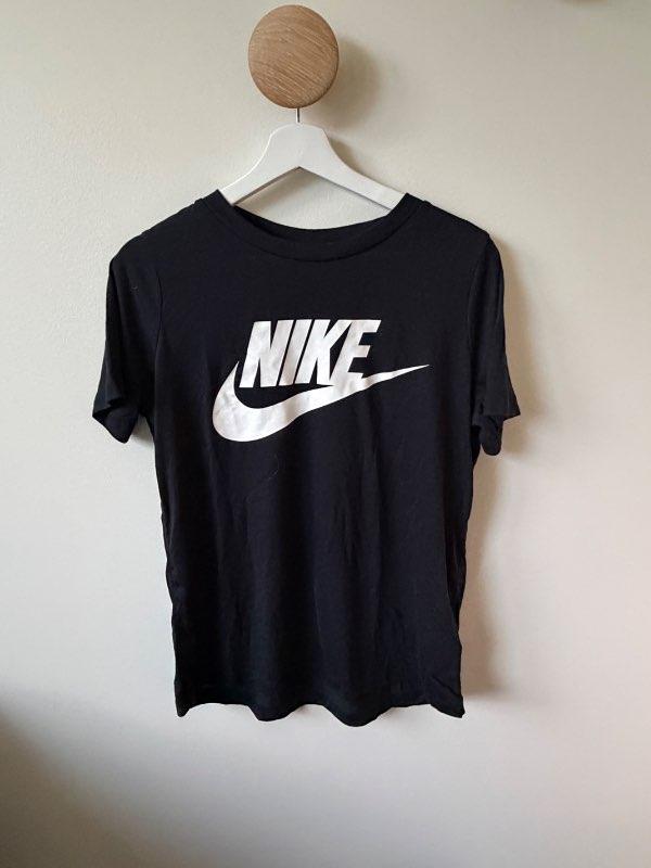 Nike bolur