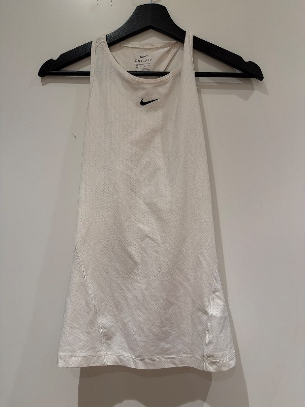 Nike bolur