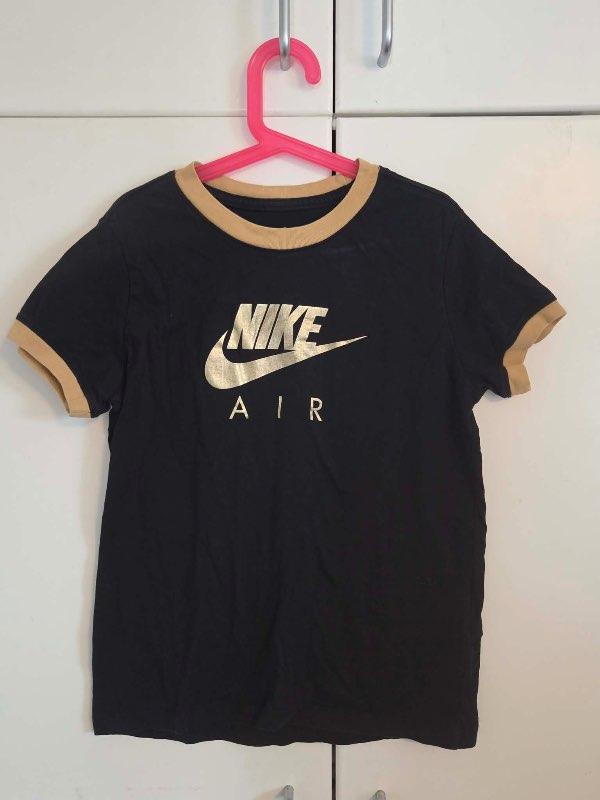 Nike bolur