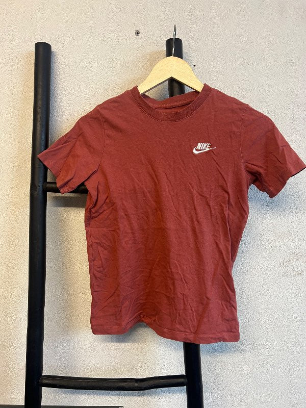 *Nike bolur rauður