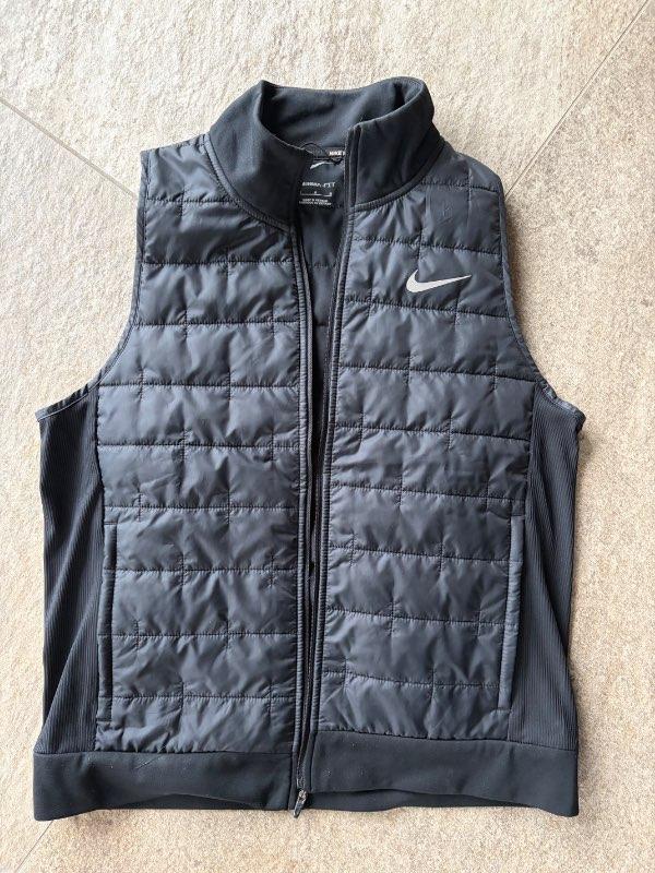Nike dömuvesti