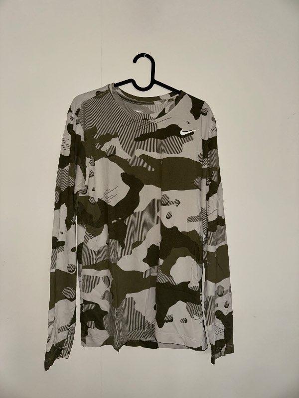 Nike dri-fit langermabolur