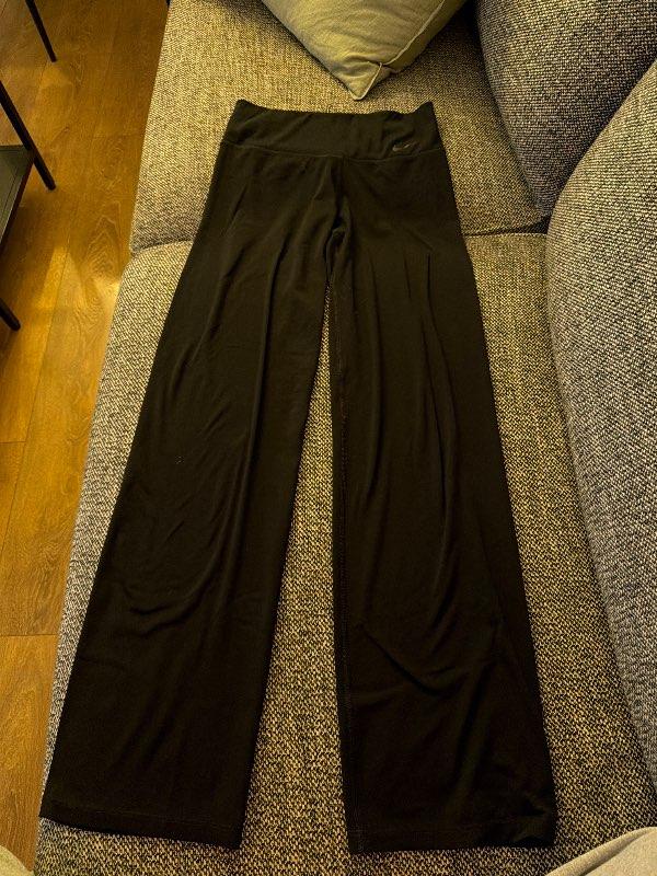 Nike flaired leggings