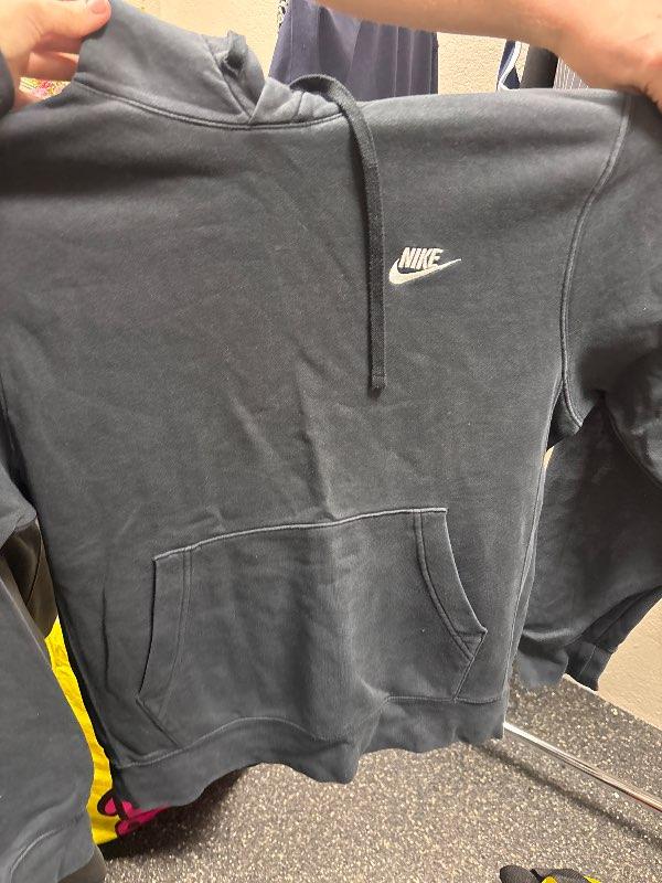 Nike hettupeysa