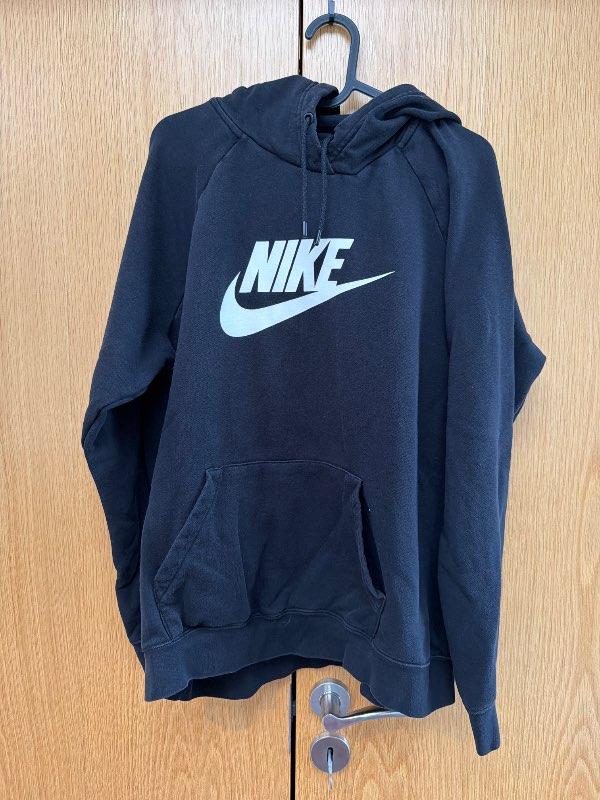 Nike hettupeysa