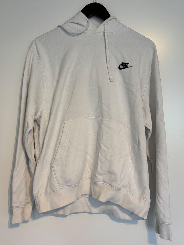 Nike hettupeysa hvít