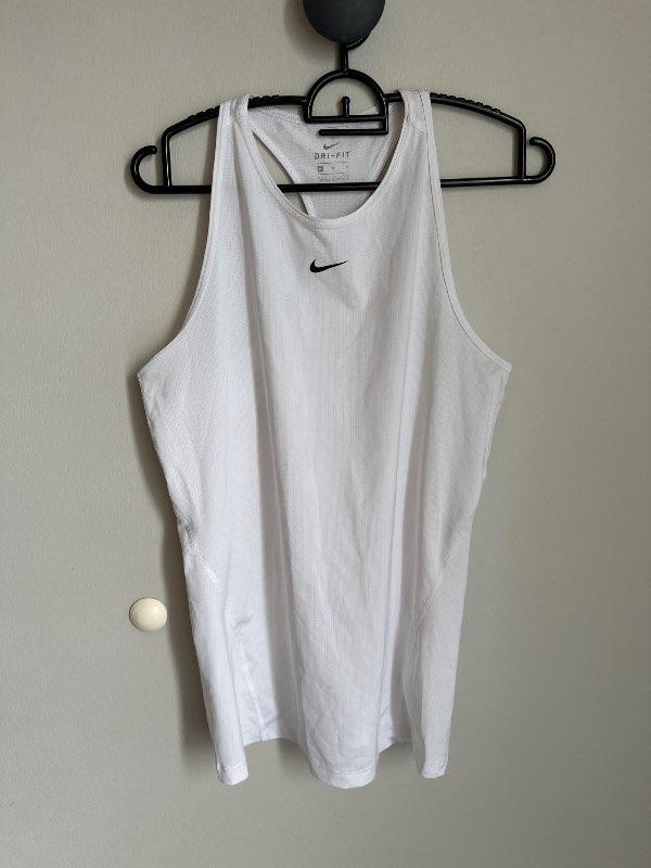 Nike hlýrabolur
