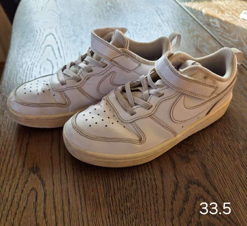 Nike hvítir
