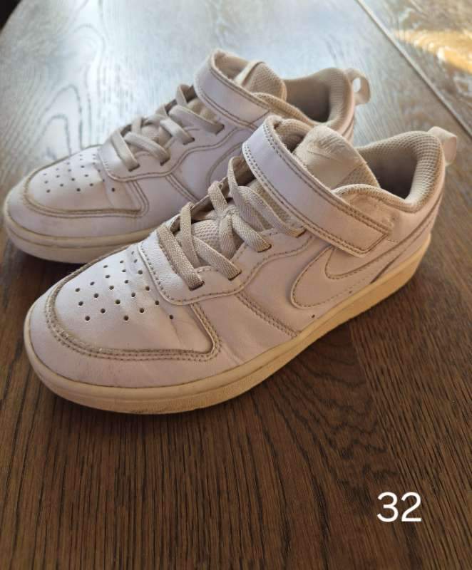 Nike hvítir