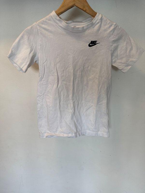 Nike hvítur bolur