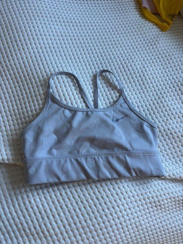Nike íþrótta toppur