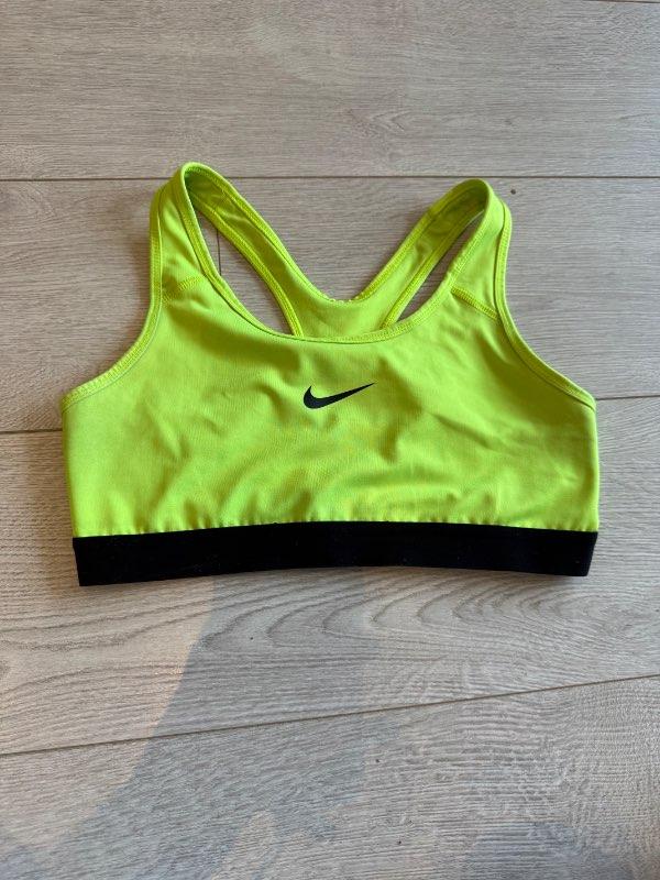 Nike íþróttatoppur