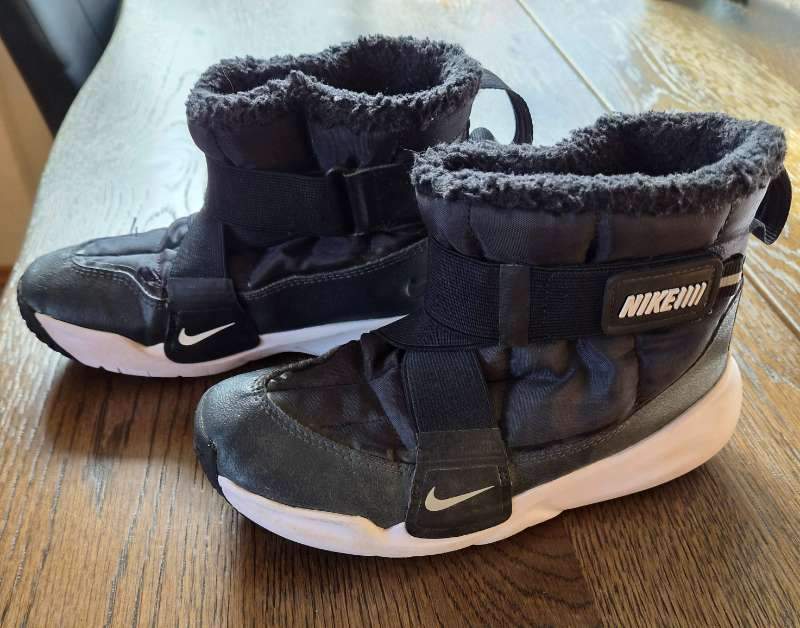 Nike kuldaskór