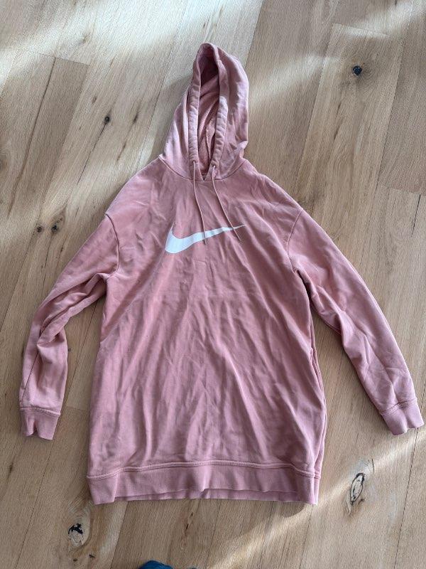 Nike peysa