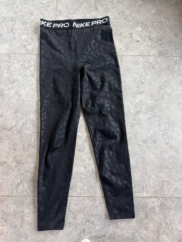 Nike pro S