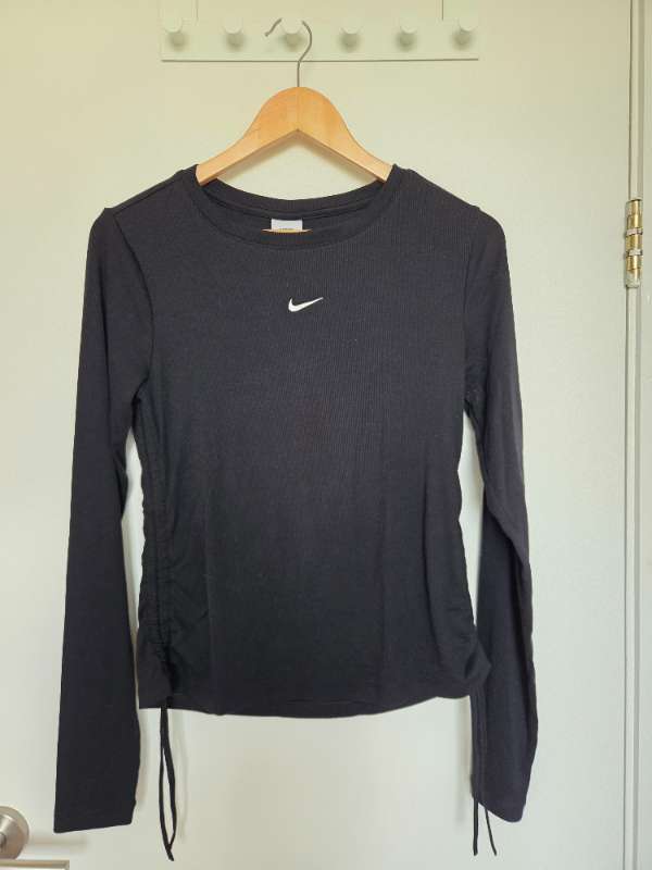 Nike rib bolur