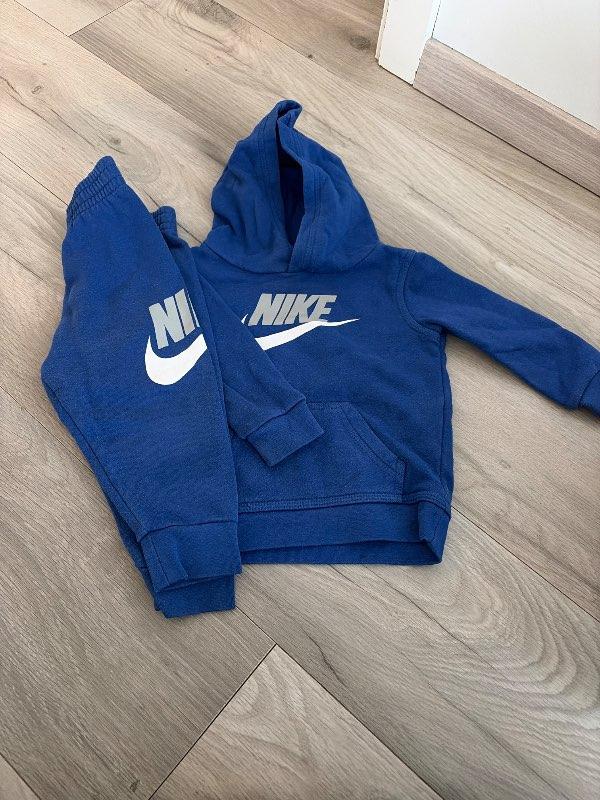Nike sett