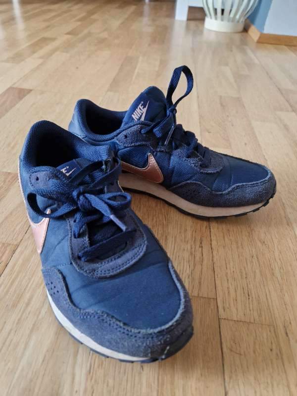 Nike skór bláir