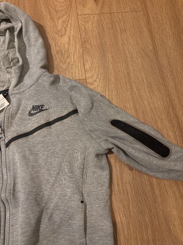 Nike teqflik