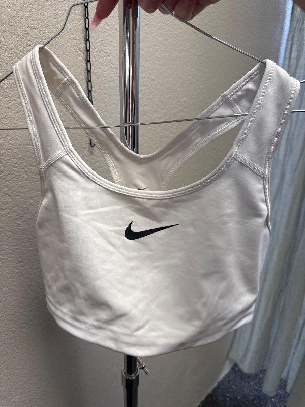 Nike toppur