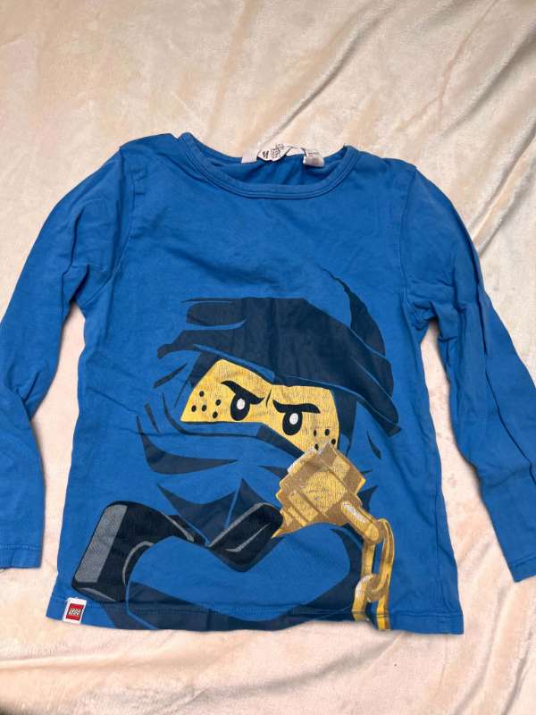 Ninjago peysa