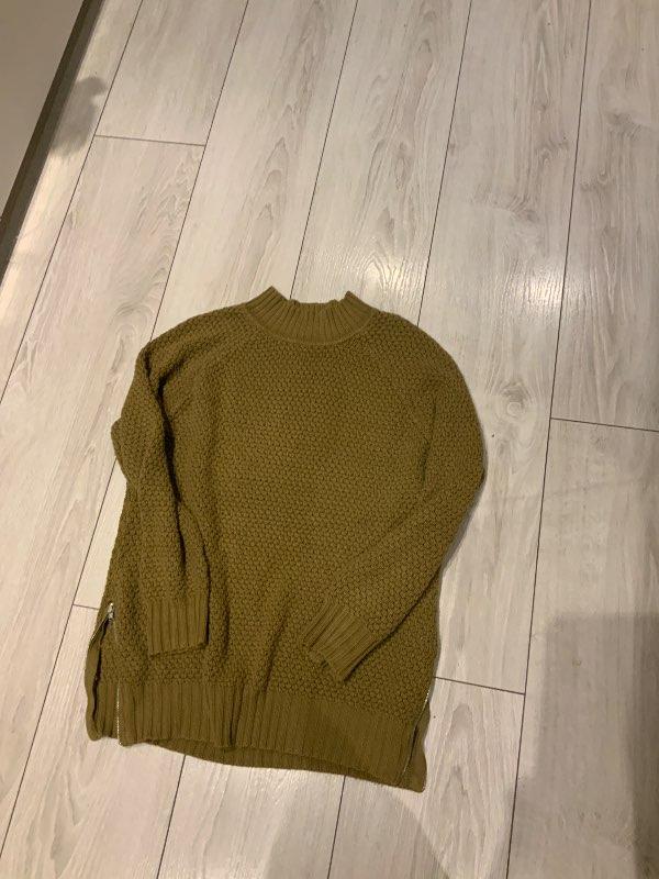 Noisy may Brown Sweater