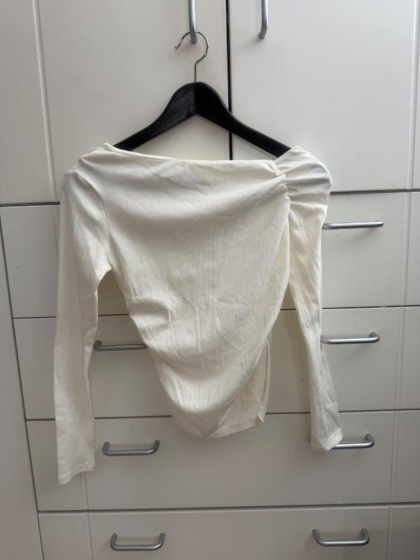 Off shoulder bolur