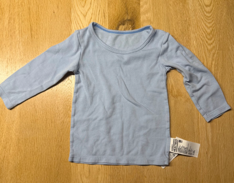 Ónotaður Uniqlo langermabolur