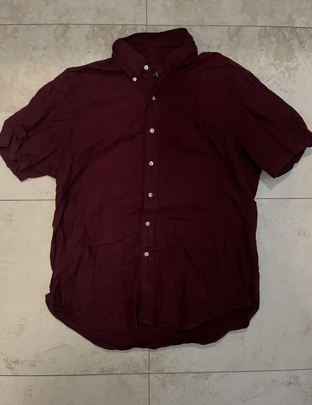 Rauð Polo Skyrta