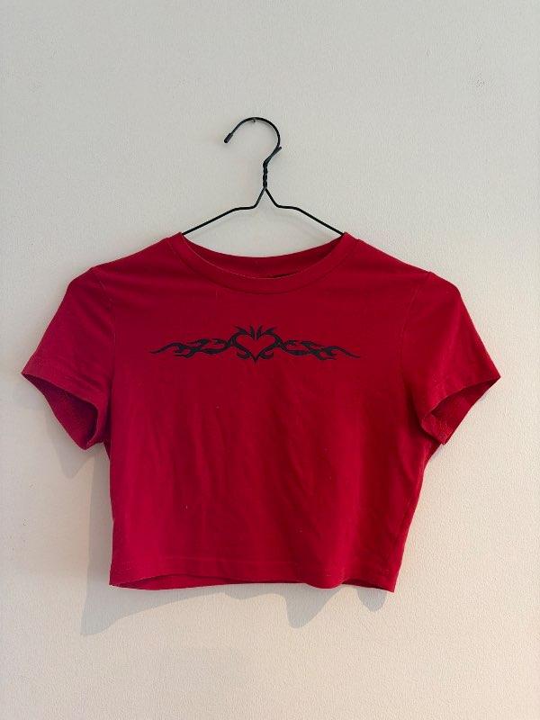 Rauður babytee