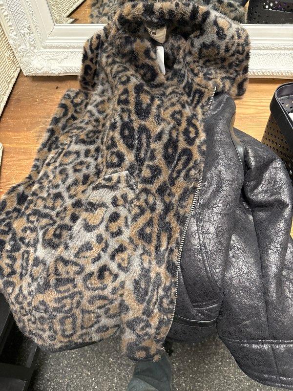STR cheetah print jakki