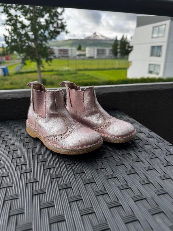 Skór boots bleikir nr.26