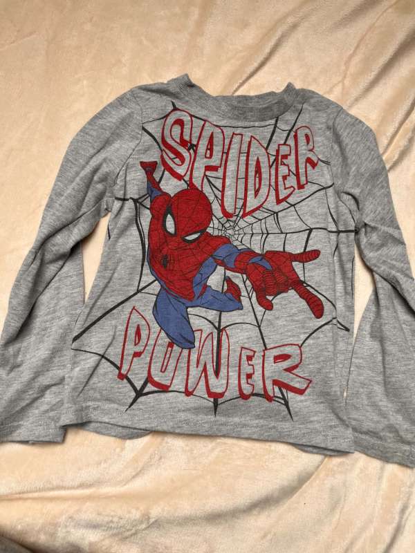Spiderman peysa