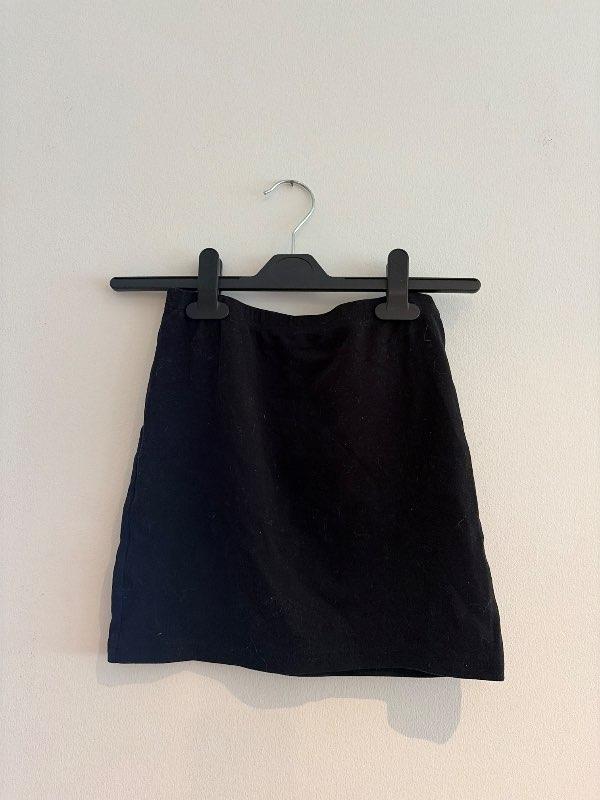 Svart miniskirt