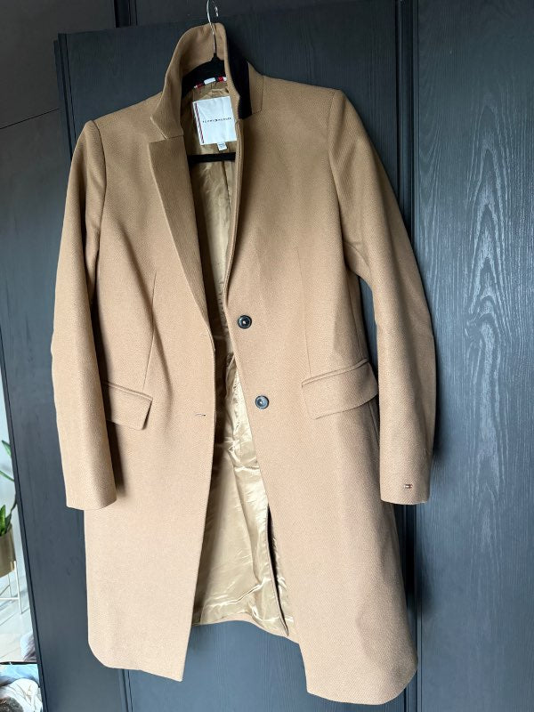 Tommy Hilfiger ljós jakki