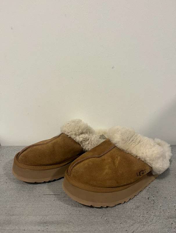 Uggs Platform Inniskór