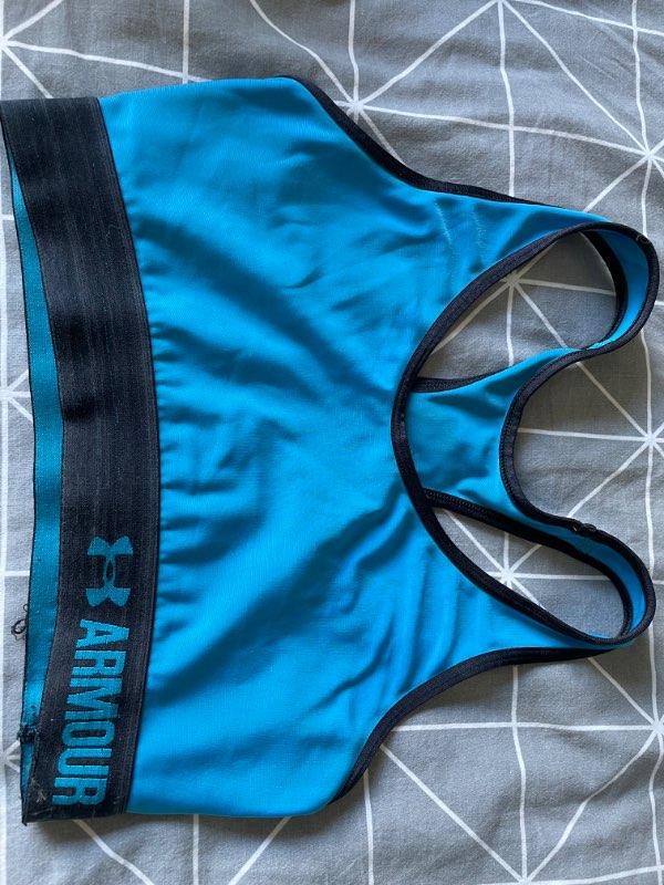 Under Armour Íþróttatoppur