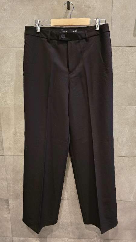 Vero Moda svartar buxur ónotaðar