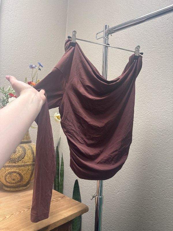 Zara brúnn bolur