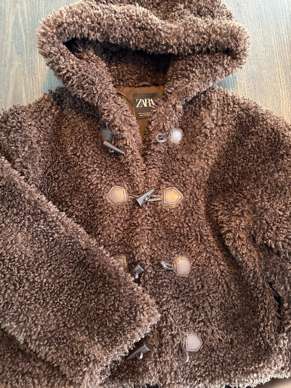 Zara brúnn þykkur jakki